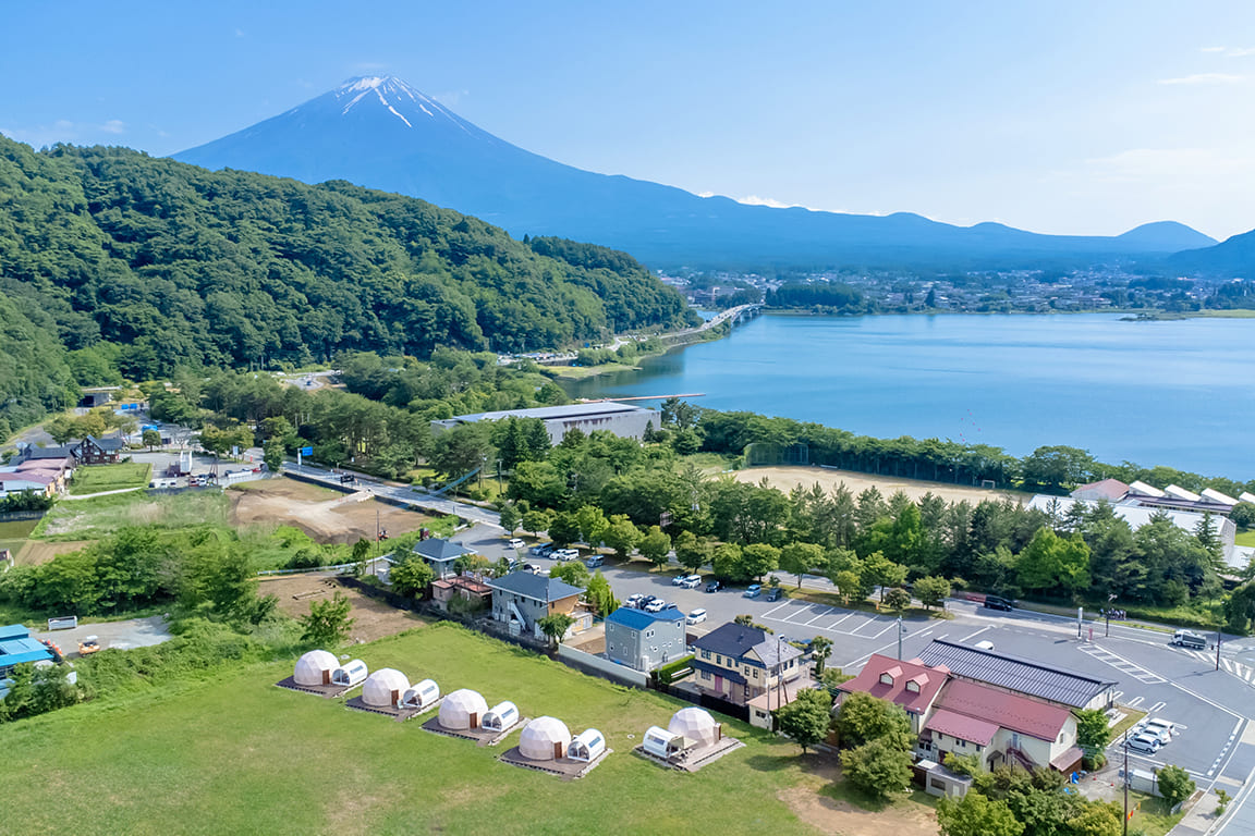 河口湖 BASE DOME GLAMPING 登り坂